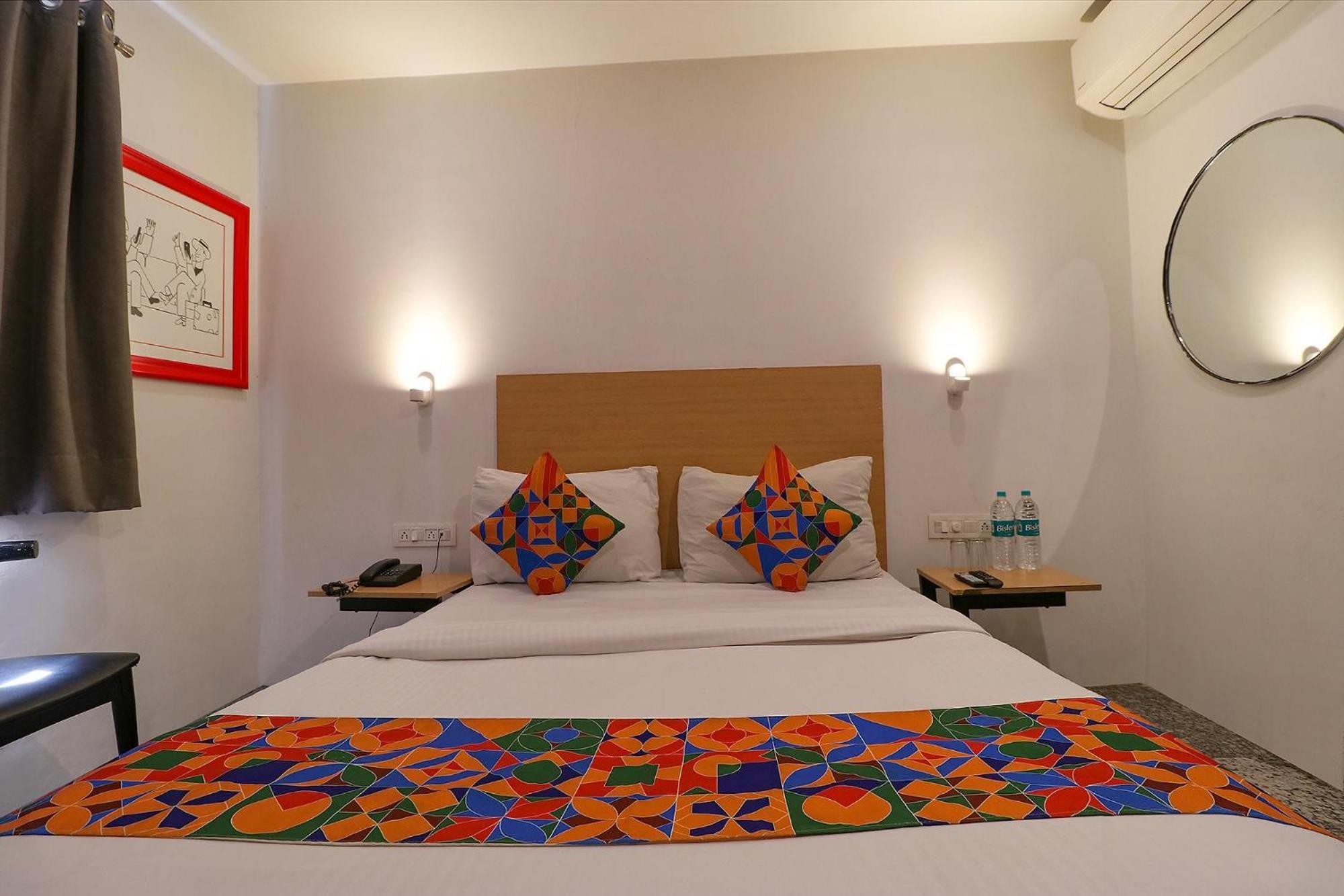 Fabhotel La Serene Punjabi Bagh 3*
