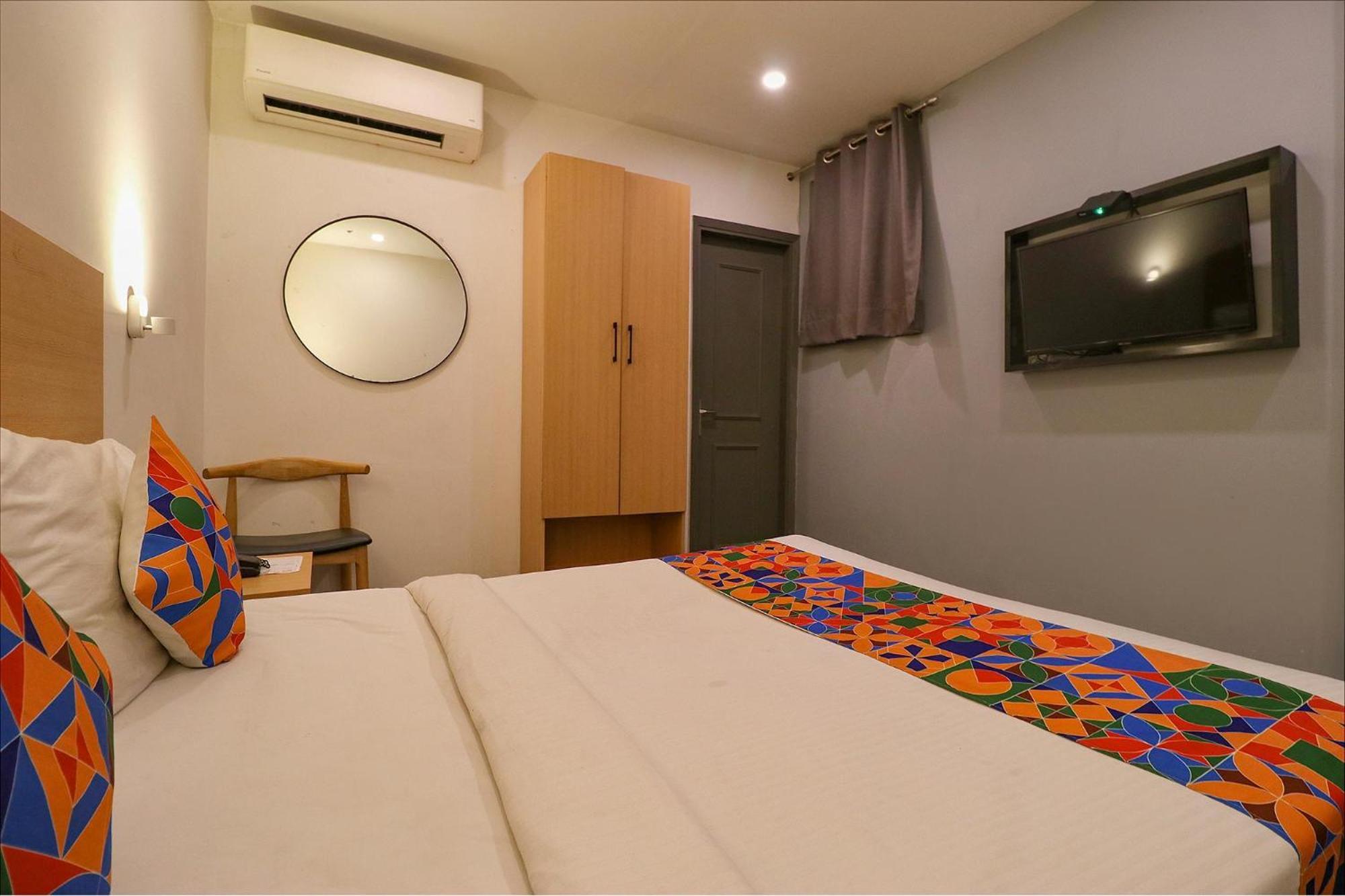 Fabhotel La Serene Punjabi Bagh Hotel 3*